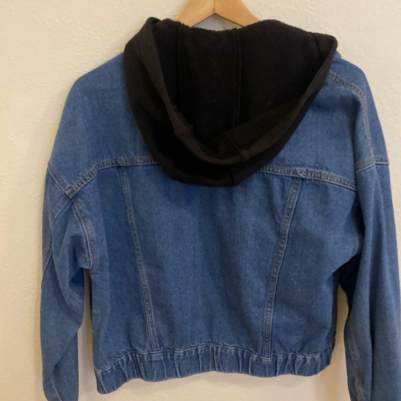 Denim jacket with hood - Picture 5 of 7